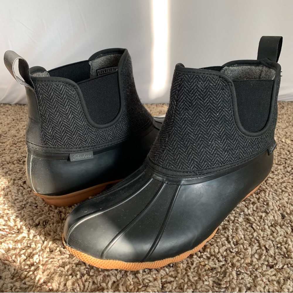 Skechers Pond-Mid Herringbone Chelsea Duck Boot with Waterproof Outsole Rain